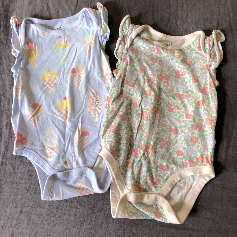 Baby Gap Girl 12-18 Month Ruffle Sleeve Bodysuit Onesie Lot Ice Cream Floral